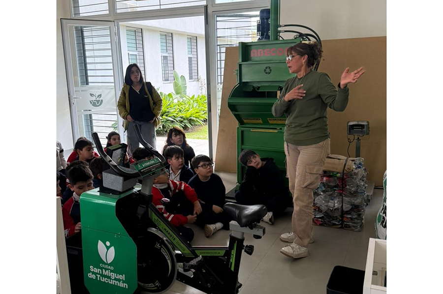 Visita a la Escuela Ambiental Dra. Yolanda Ortiz Nivel Primario