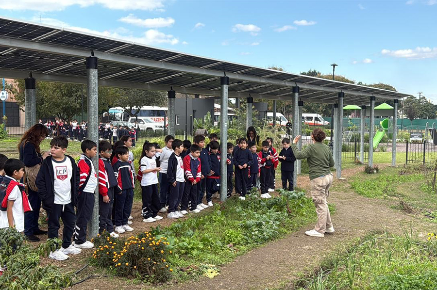 Visita a la Escuela Ambiental Dra. Yolanda Ortiz Nivel Primario