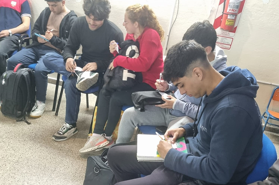 Primer Conversatorio destinado a estudiantes de Prácticas Profesionales I,II,III y IV Nivel Superior
